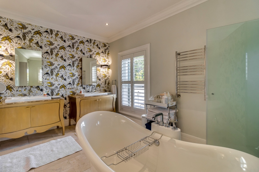 9 Bedroom Property for Sale in Parel Vallei Western Cape